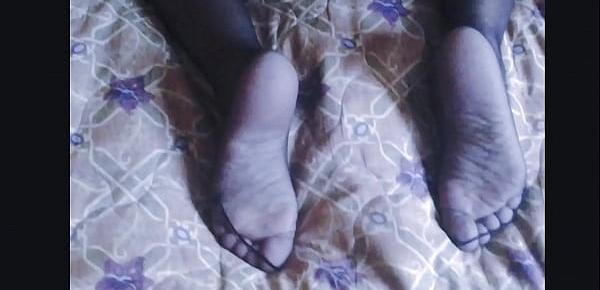 SEXY STOCKING TOES
